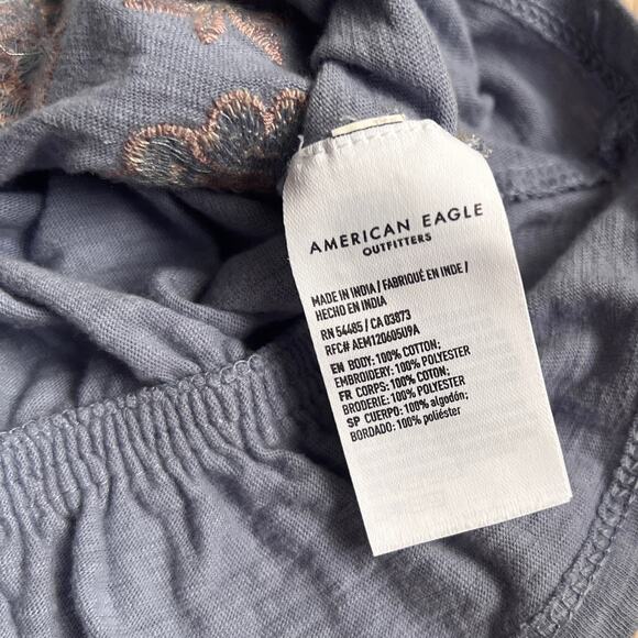 American Eagle Off Shoulder Floral Embroidered Ruffle Crop Top M - Picture 4 of 6